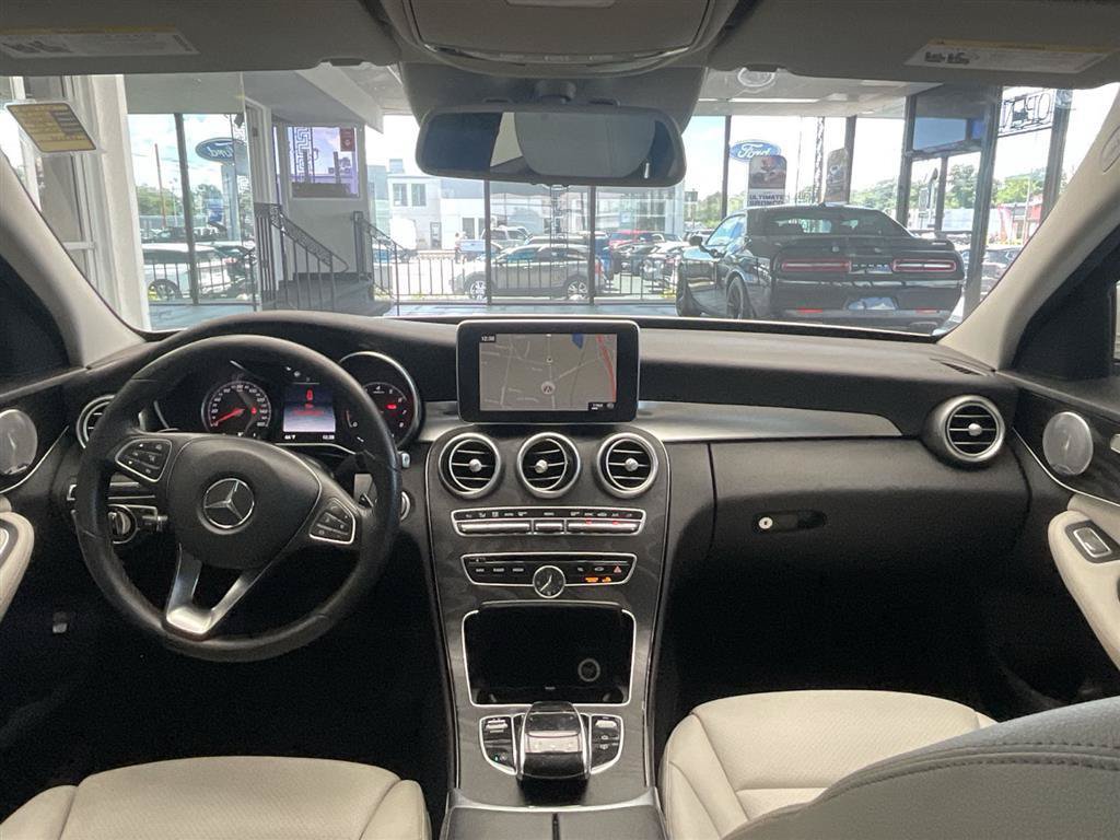 Used 2017 Mercedes-Benz C 300 4MATIC Sedan image 16