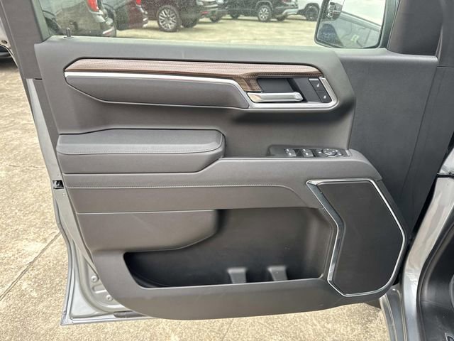 New 2026 Chevrolet Silverado 1500 LT w/ LPO, Dark Essentials Package RWD image 40