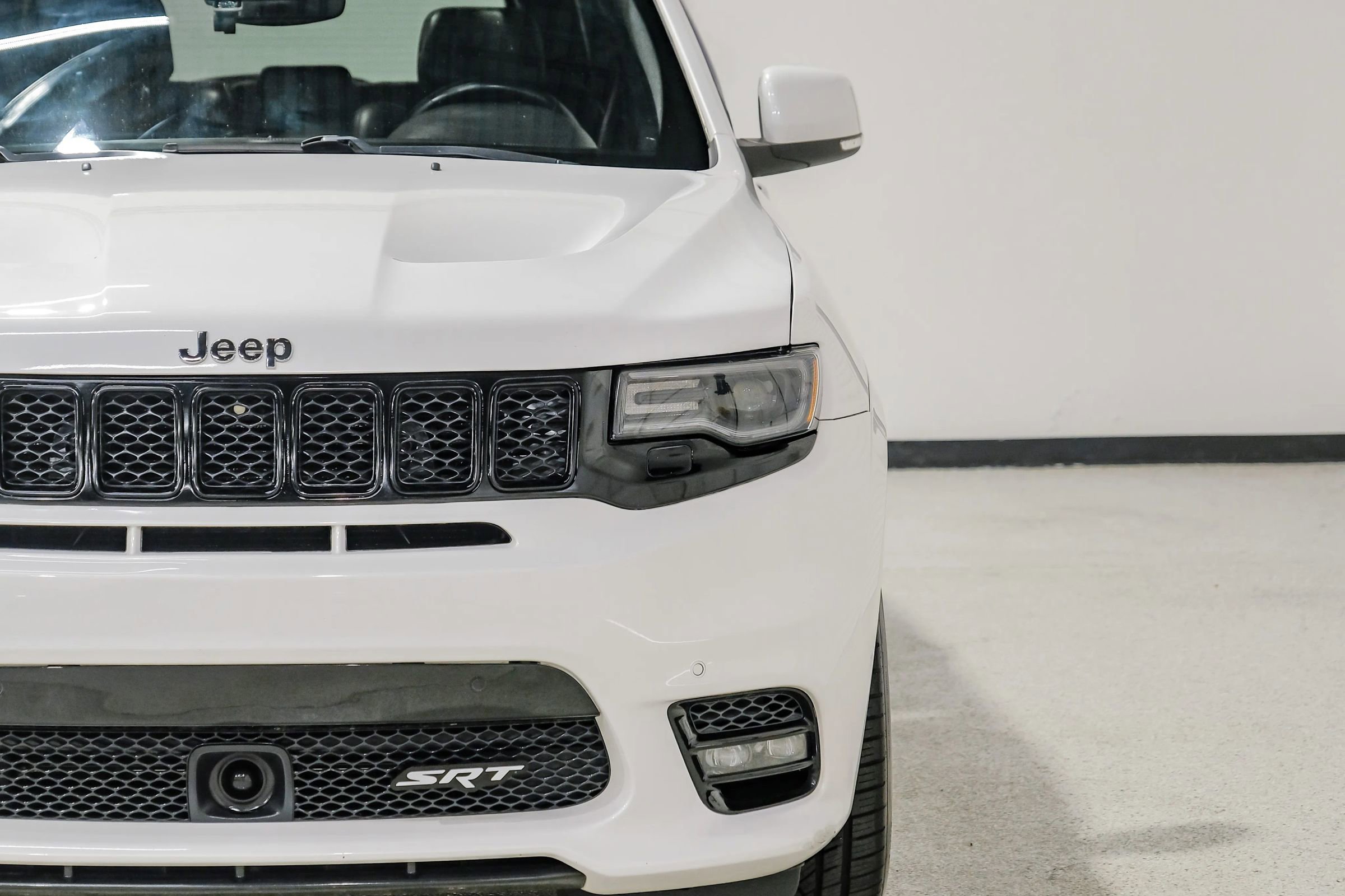 Used 2017 Jeep Grand Cherokee SRT AWD/4WD image 51