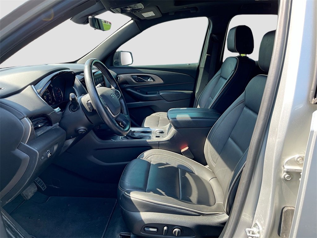 Used 2022 Chevrolet Traverse Premier w/ Redline Edition image 22