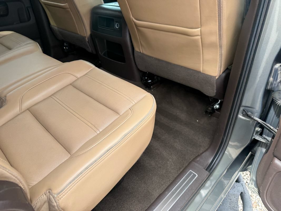 Used 2017 GMC Sierra 3500 Denali w/ Duramax Plus Package AWD/4WD image 22