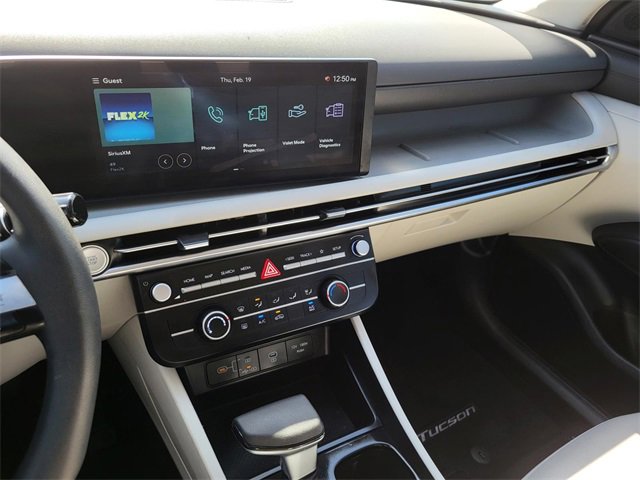 Certified 2025 Hyundai Tucson SE image 20