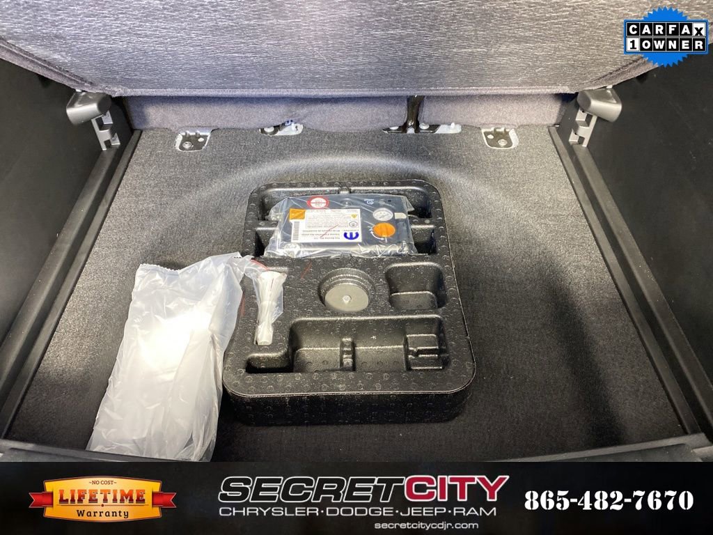 Used 2024 Jeep Compass Latitude AWD/4WD image 30