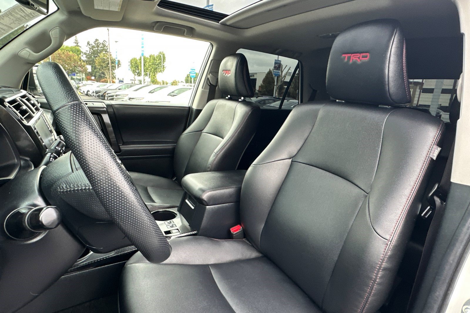 Used 2023 Toyota 4Runner TRD Off-Road Premium w/ Moonroof Package AWD/4WD image 5