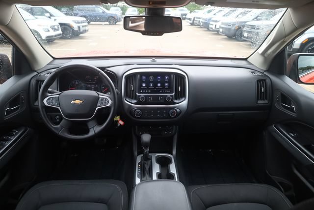 Used 2022 Chevrolet Colorado LT w/ LT Convenience Package AWD/4WD image 11