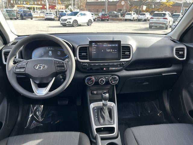 New 2026 Hyundai Venue SE FWD image 44