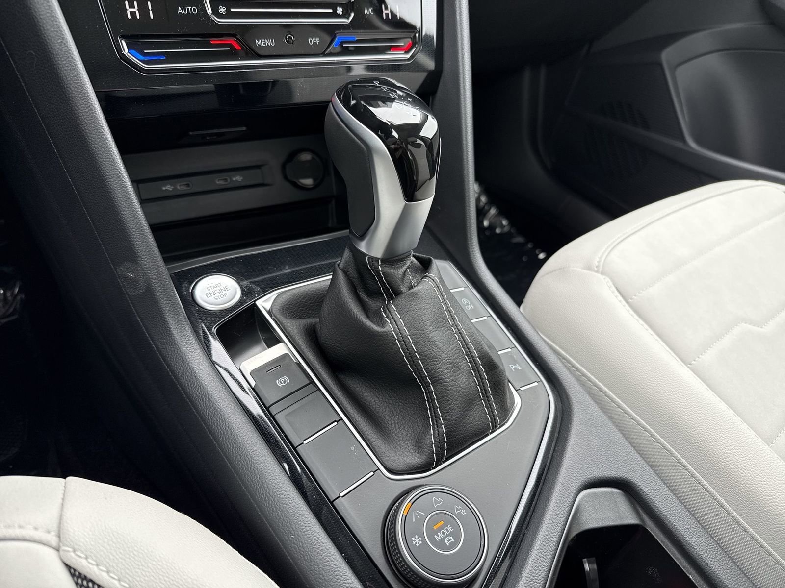 New 2026 Volkswagen Taos SE AWD/4WD image 20