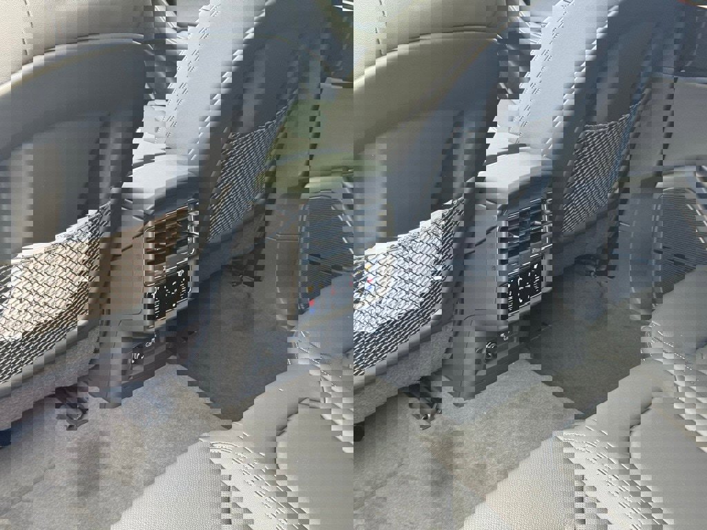 New 2026 Audi Q8 Premium Plus image 25