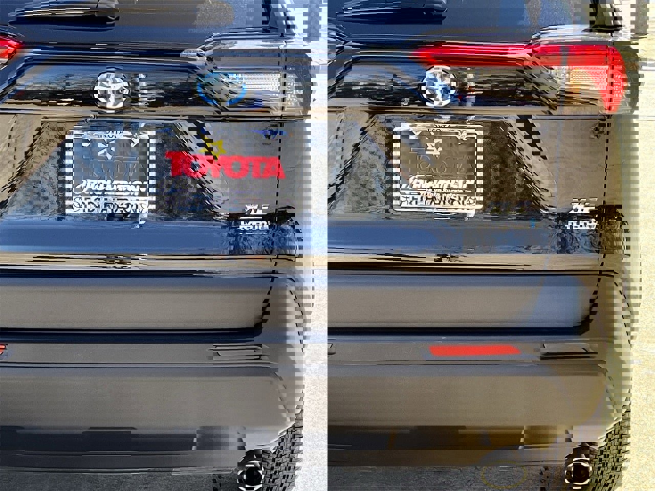 Used 2024 Toyota RAV4 XLE image 6