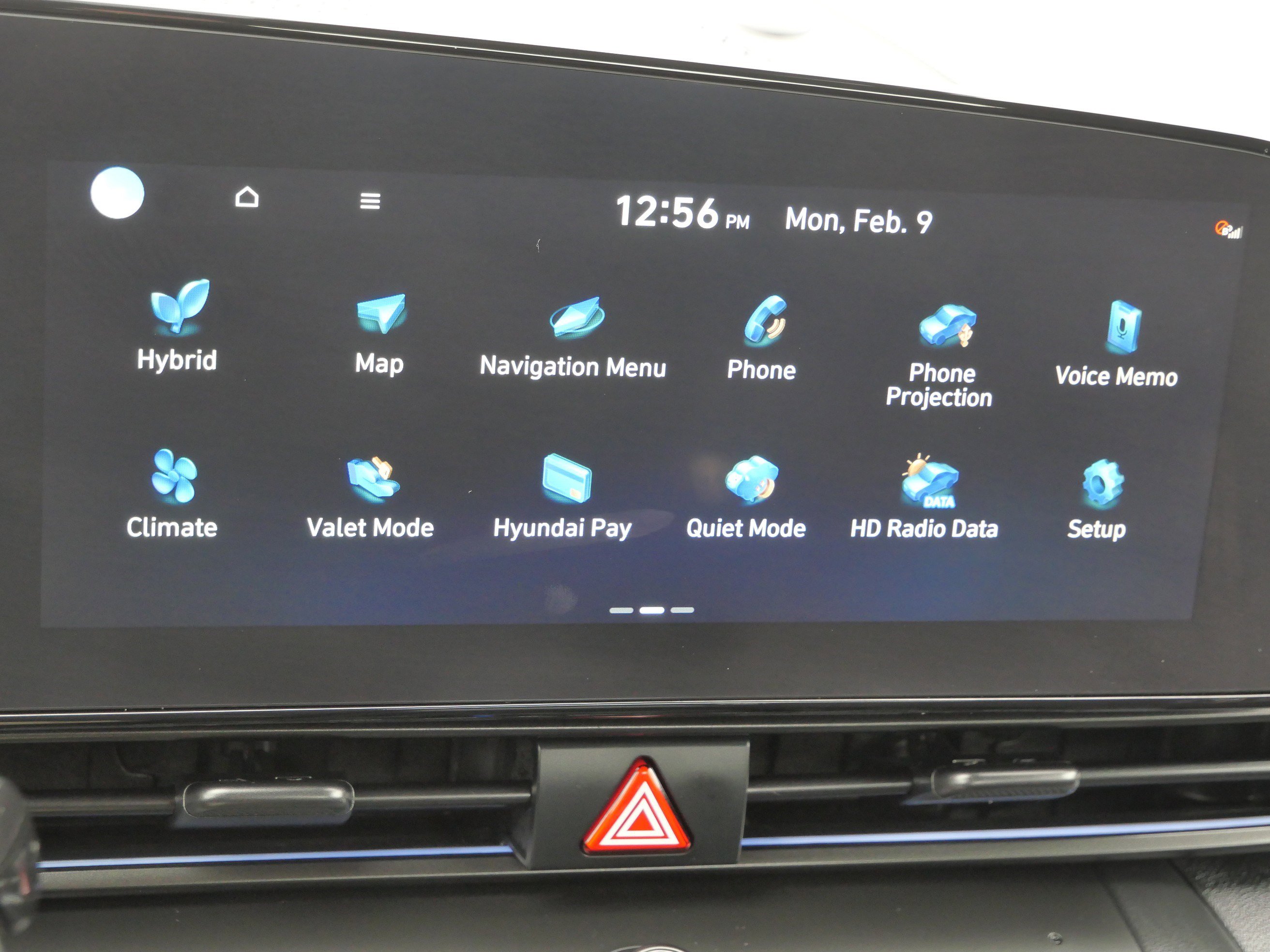 Used 2025 Hyundai Elantra SEL image 23