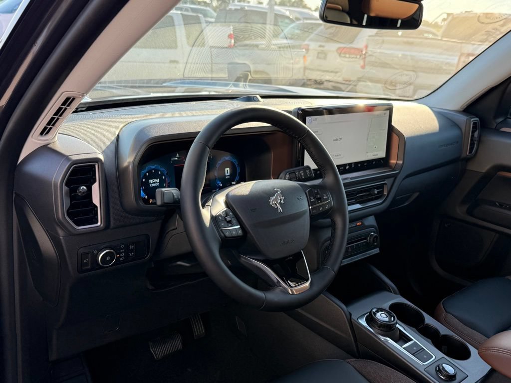 New 2025 Ford Bronco Sport Outer Banks w/ Outer Banks Tech Package+ AWD/4WD image 4