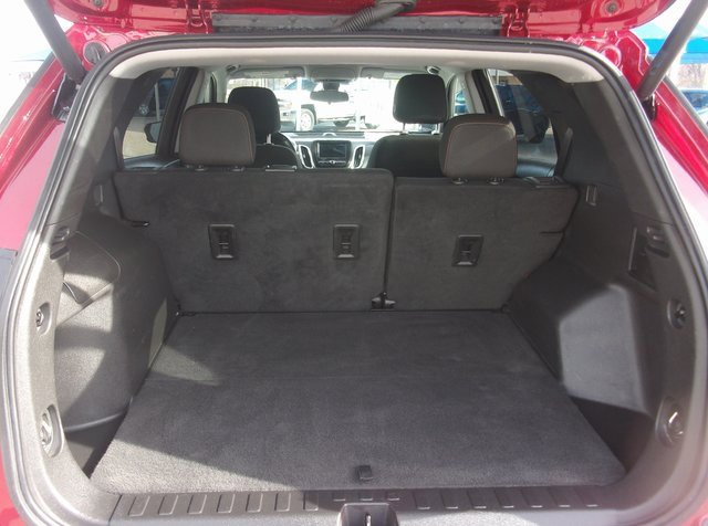 Used 2023 Chevrolet Equinox LT image 28