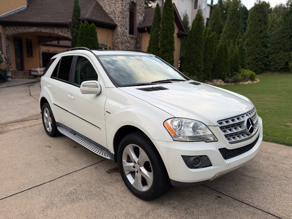 Used 2009 Mercedes-Benz ML 320 BlueTEC 4MATIC image 4