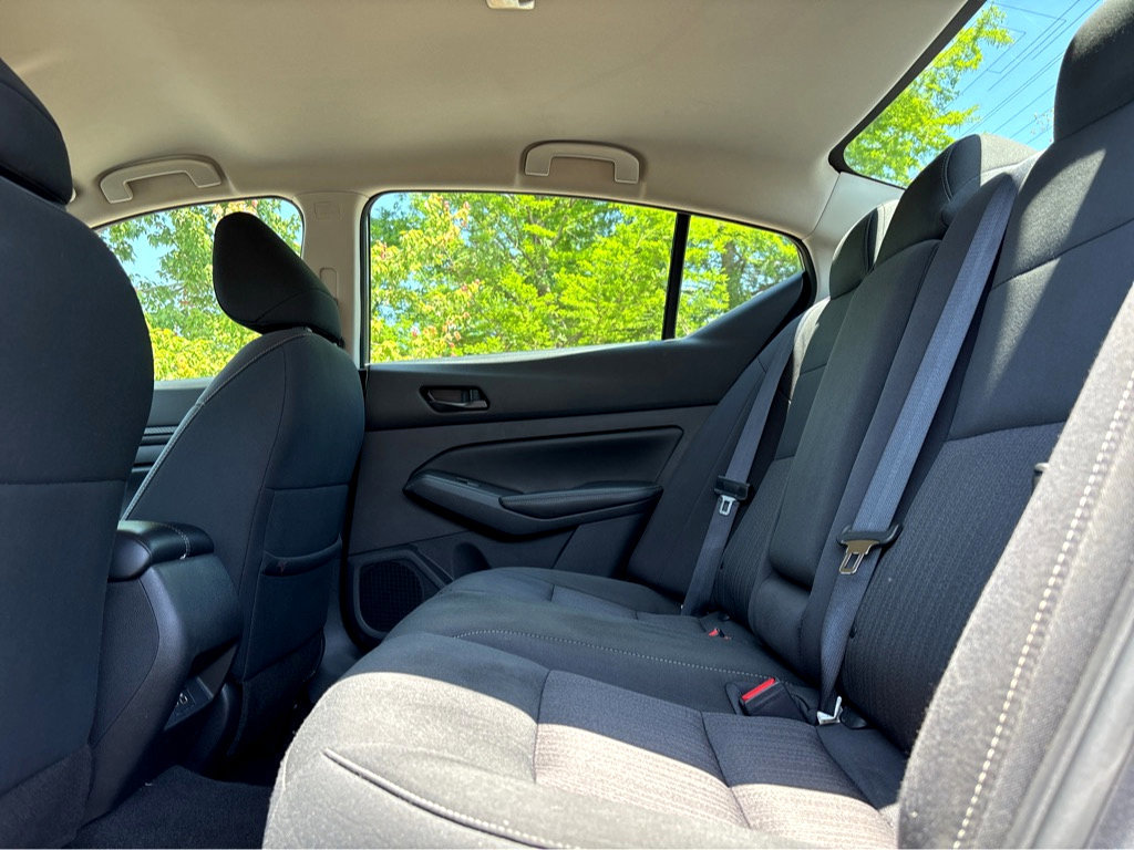 Certified 2024 Nissan Altima 2.5 SV FWD image 18