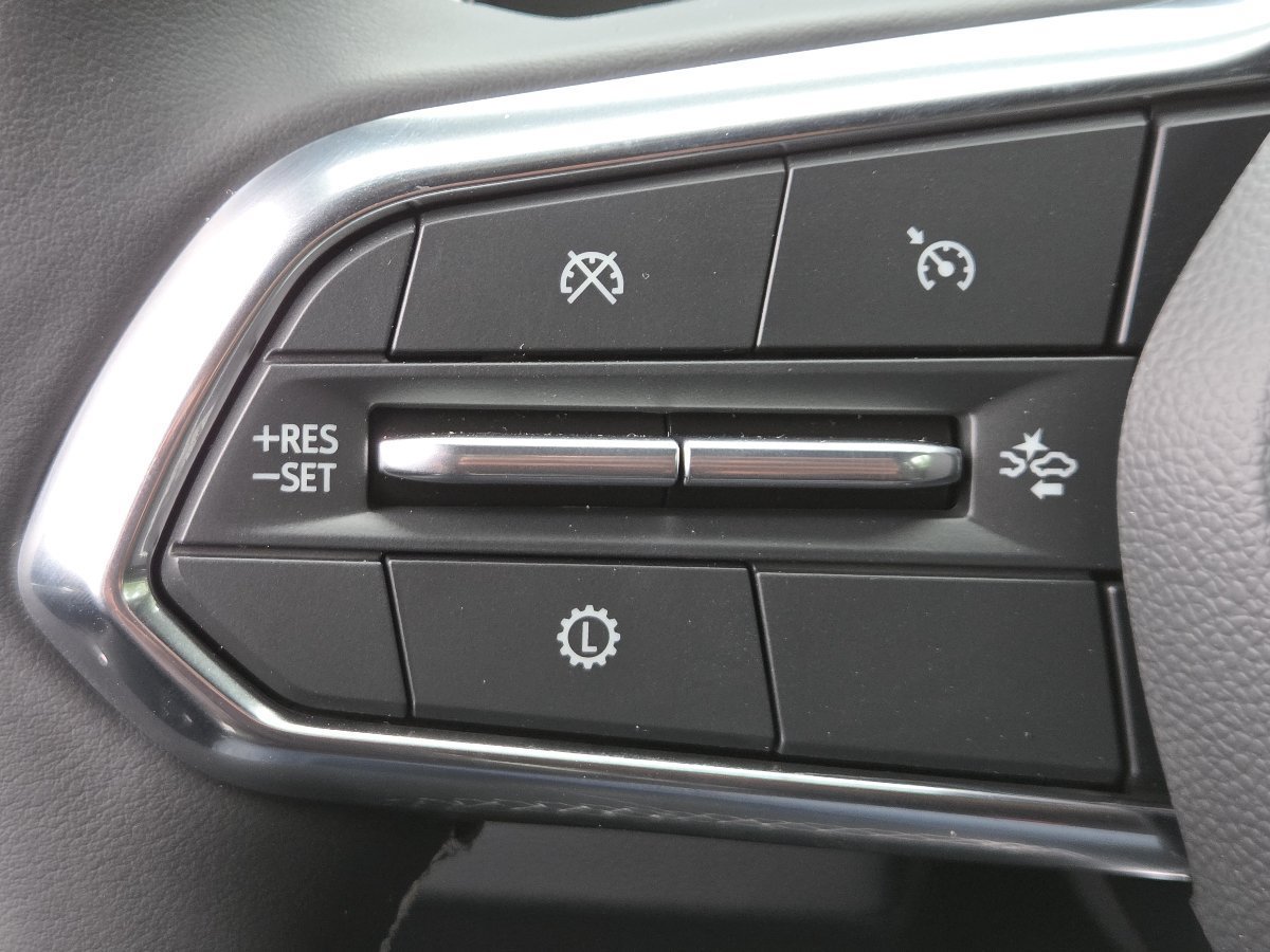 New 2027 Chevrolet Traverse LT w/ Sun and Wheel Package AWD/4WD image 34