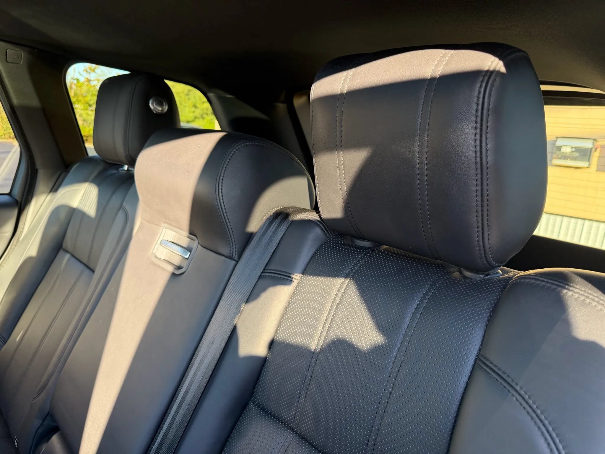 Used 2017 Land Rover Range Rover HSE AWD/4WD image 25