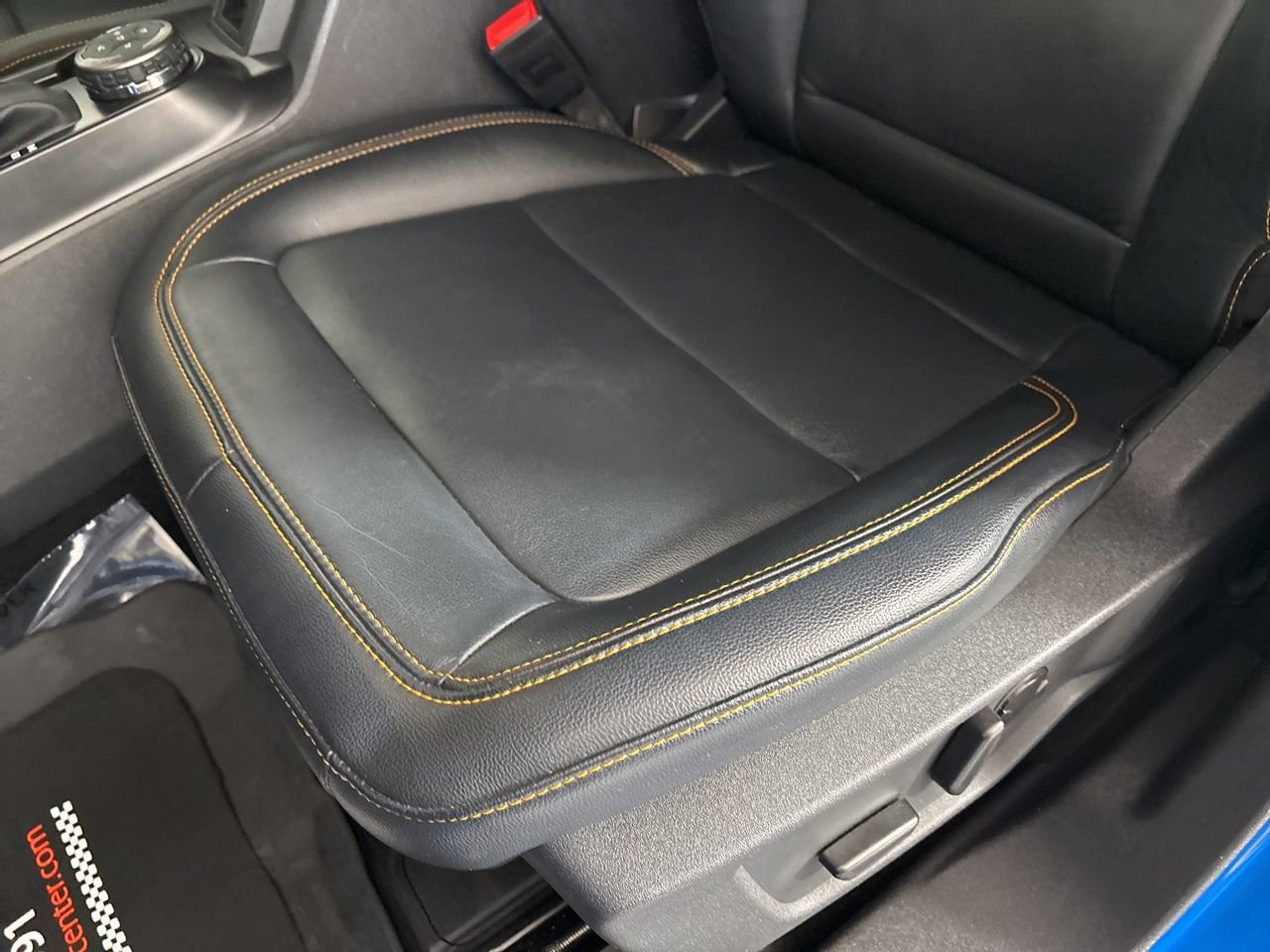 Used 2024 Ford Bronco Badlands image 9