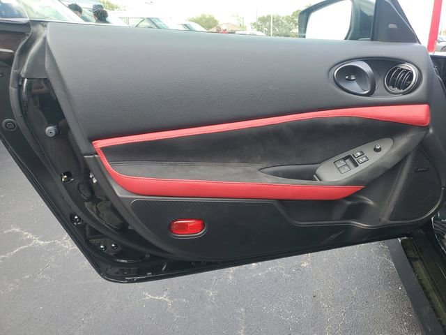 Certified 2024 Nissan Z Performance w/ Floor Mat Package RWD image 9