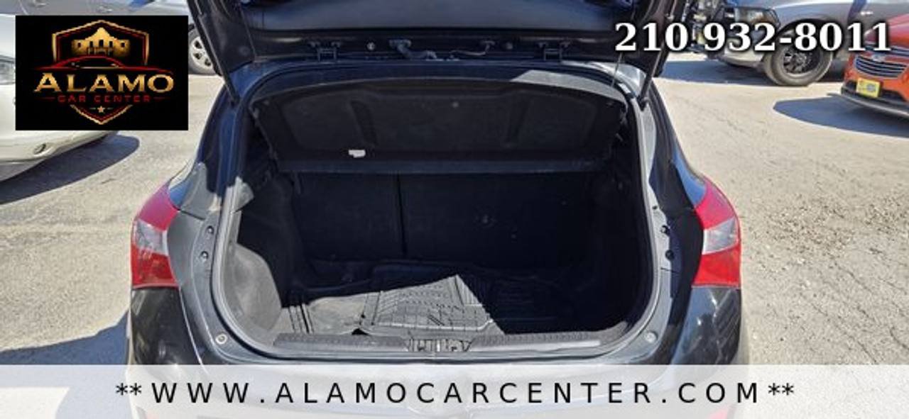 Used 2017 Hyundai Elantra GT FWD image 24