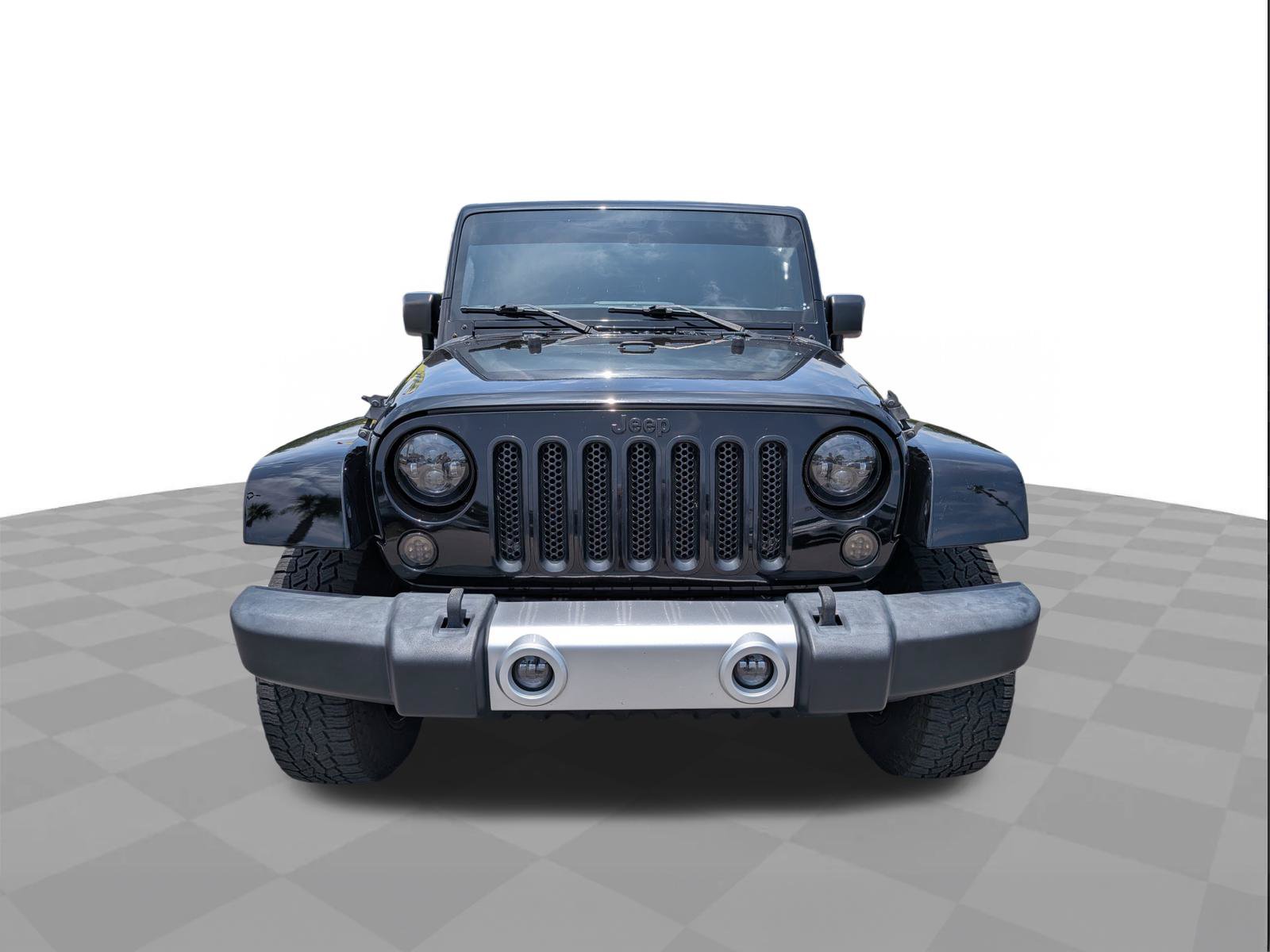 Used 2015 Jeep Wrangler Sahara w/ Connectivity Group AWD/4WD image 9
