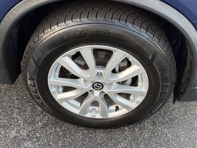 Used 2020 Nissan Rogue SV FWD image 32
