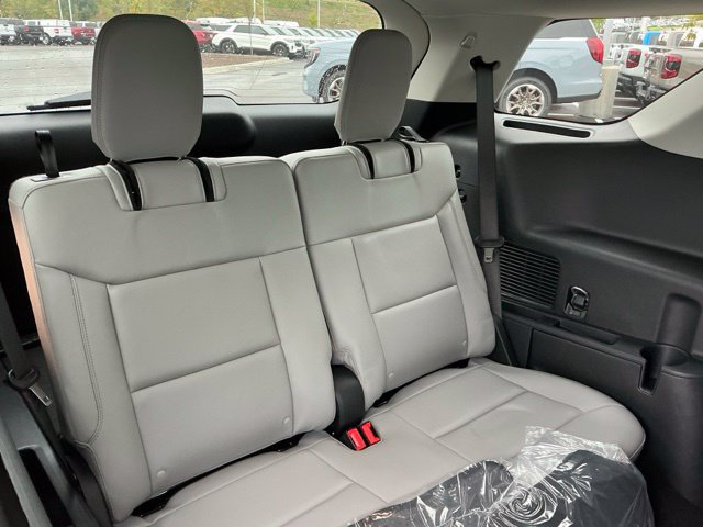 New 2026 Ford Explorer Active w/ Active Comfort Package RWD image 21
