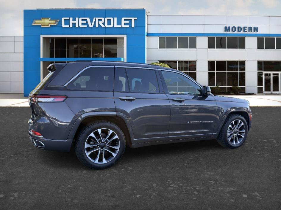 Used 2023 Jeep Grand Cherokee Overland w/ Adv Protech Group III AWD/4WD image 5