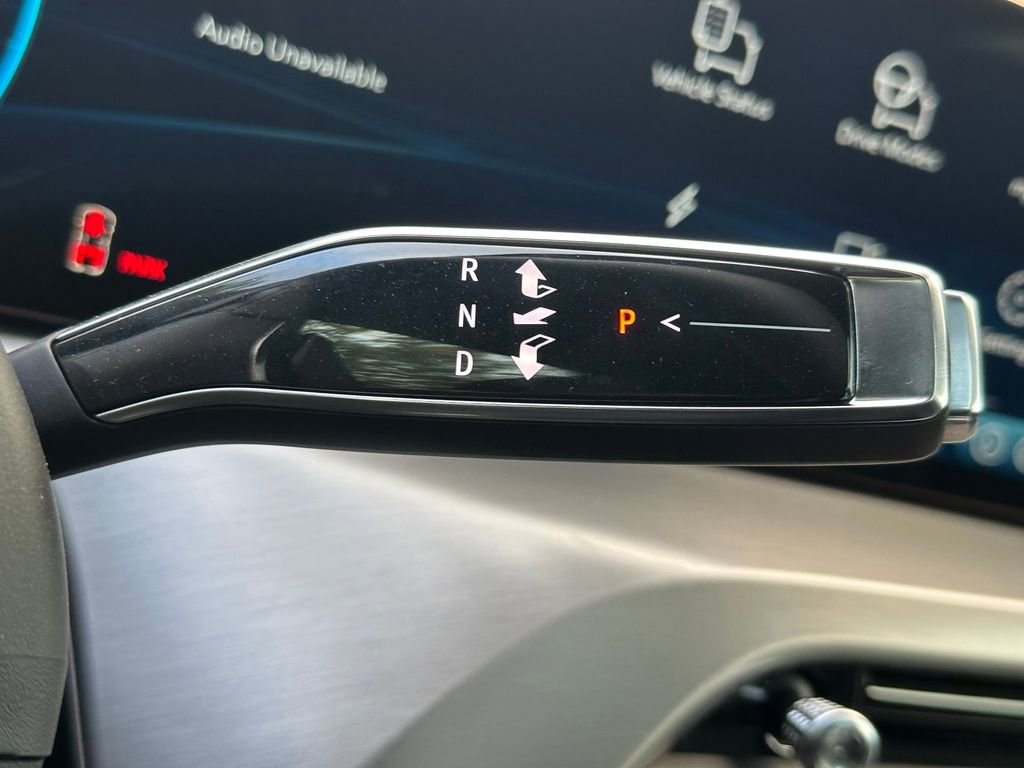 New 2026 Cadillac Vistiq Sport image 31