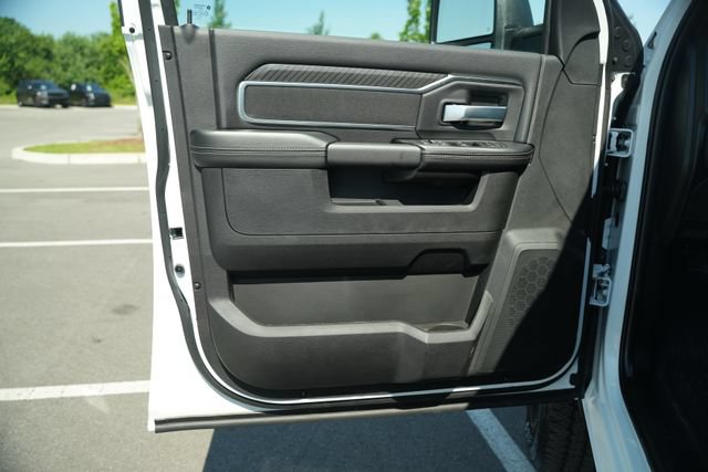 New 2026 RAM 2500 Big Horn AWD/4WD image 12
