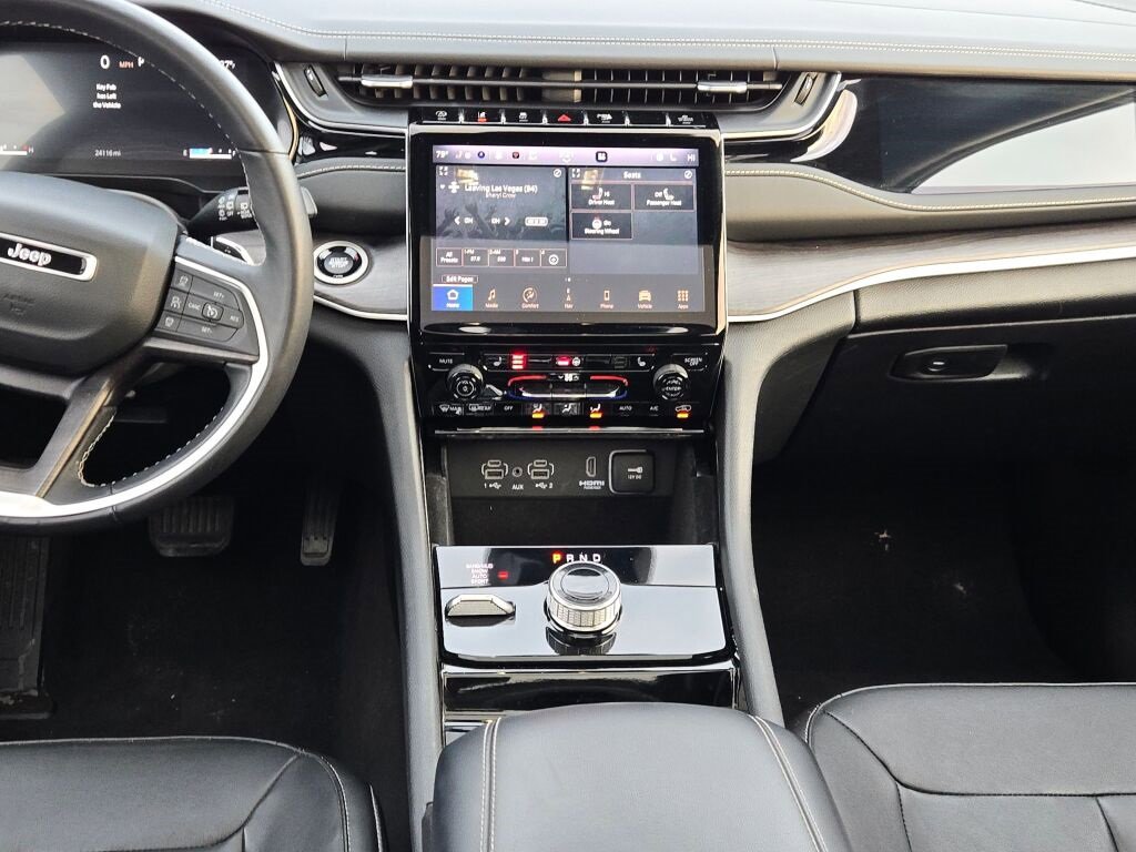 Used 2022 Jeep Grand Cherokee L Limited w/ Trailer Tow Group (B) image 21