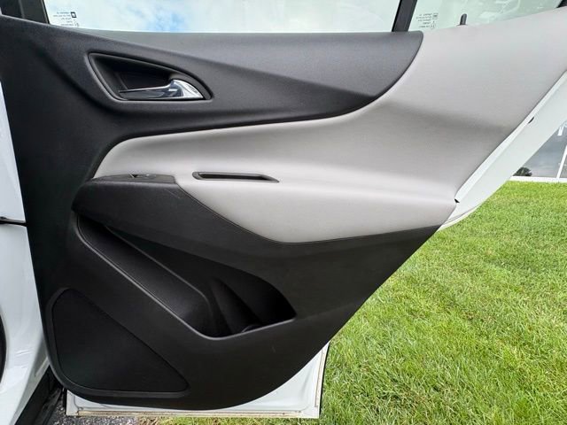 Used 2023 Chevrolet Equinox LT w/ Driver Convenience Package image 42