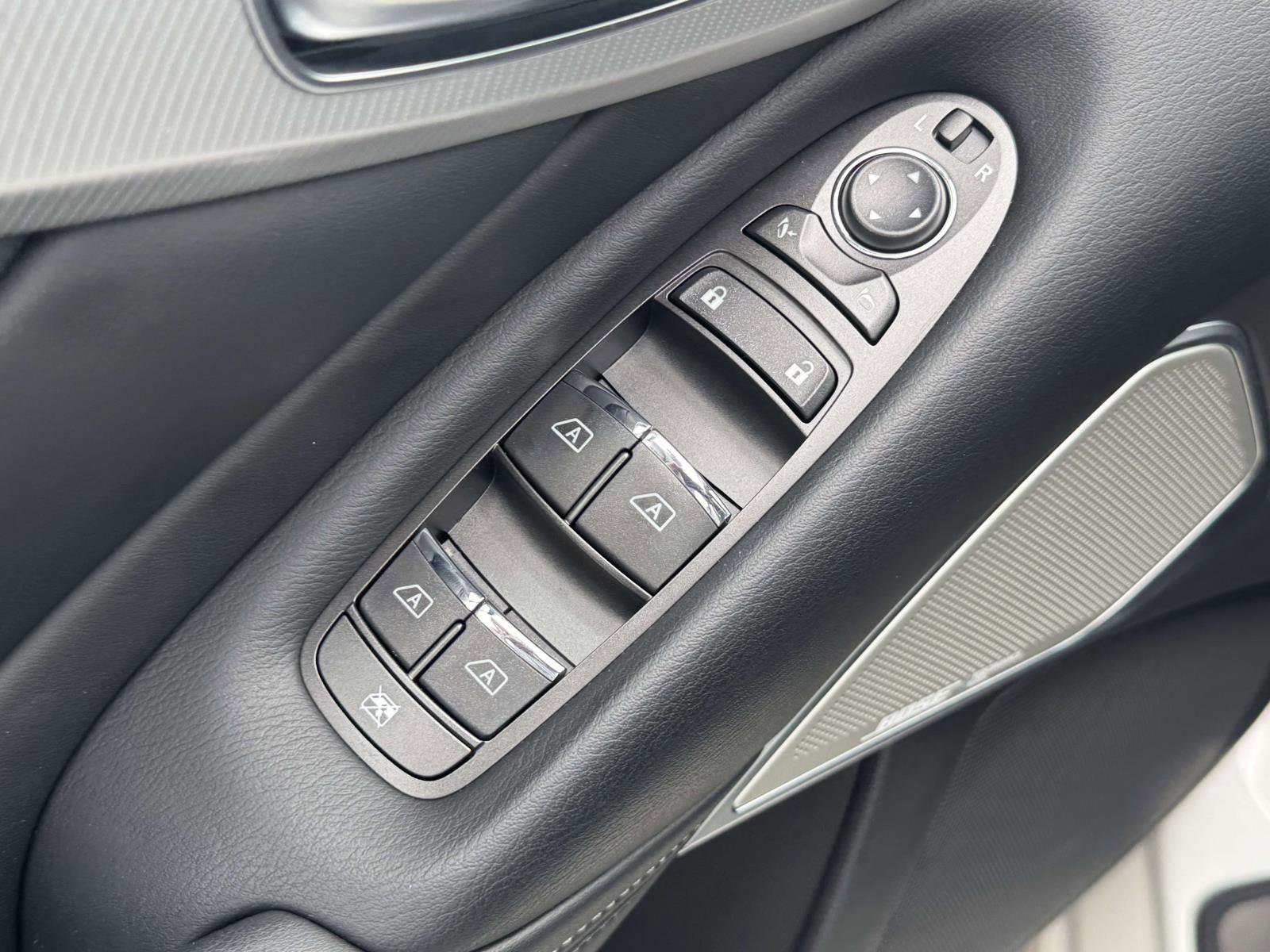 Used 2024 INFINITI Q50 Luxe w/ Cargo Package image 28