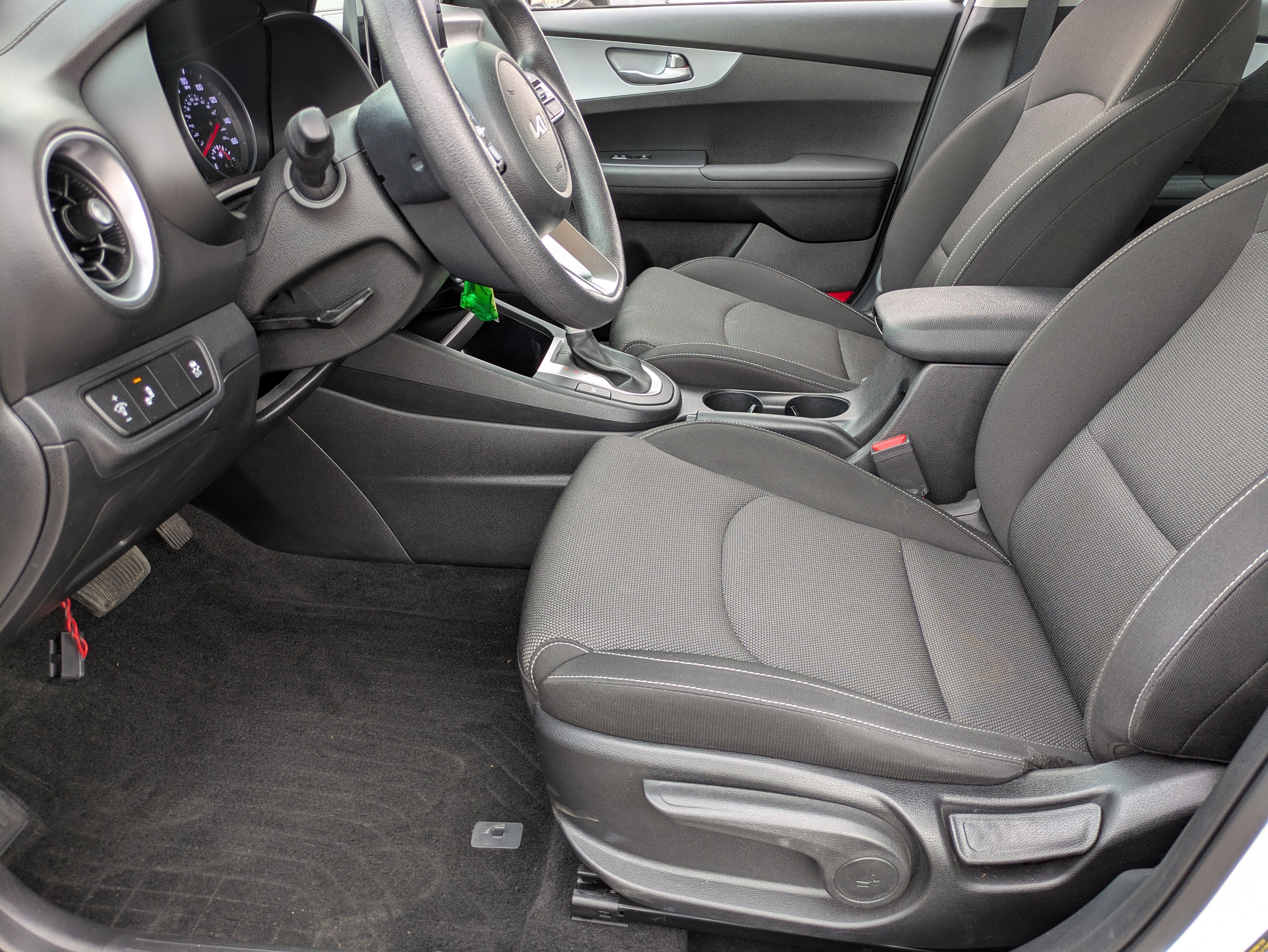 Used 2023 Kia Forte LXS w/ LXS Technology Package image 16