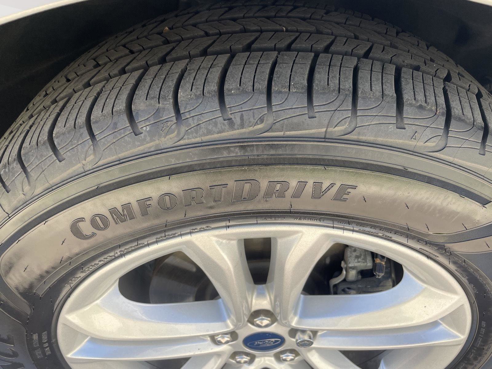 Used 2020 Ford Edge SEL FWD image 8