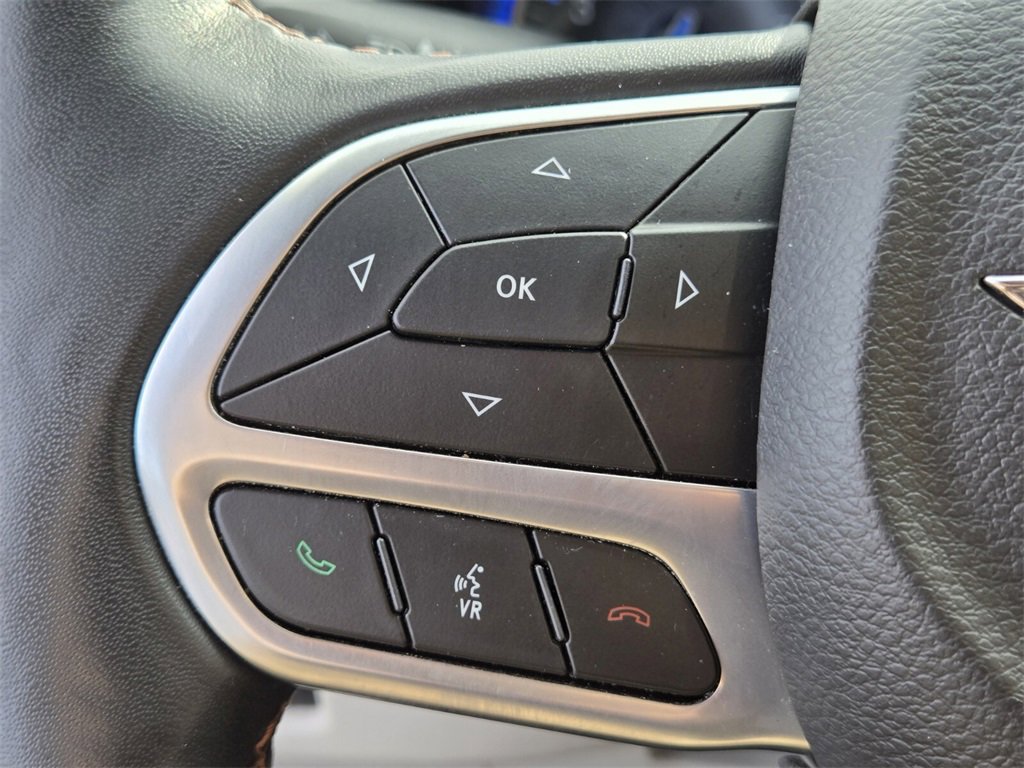 Used 2020 Chrysler Pacifica Touring-L image 33