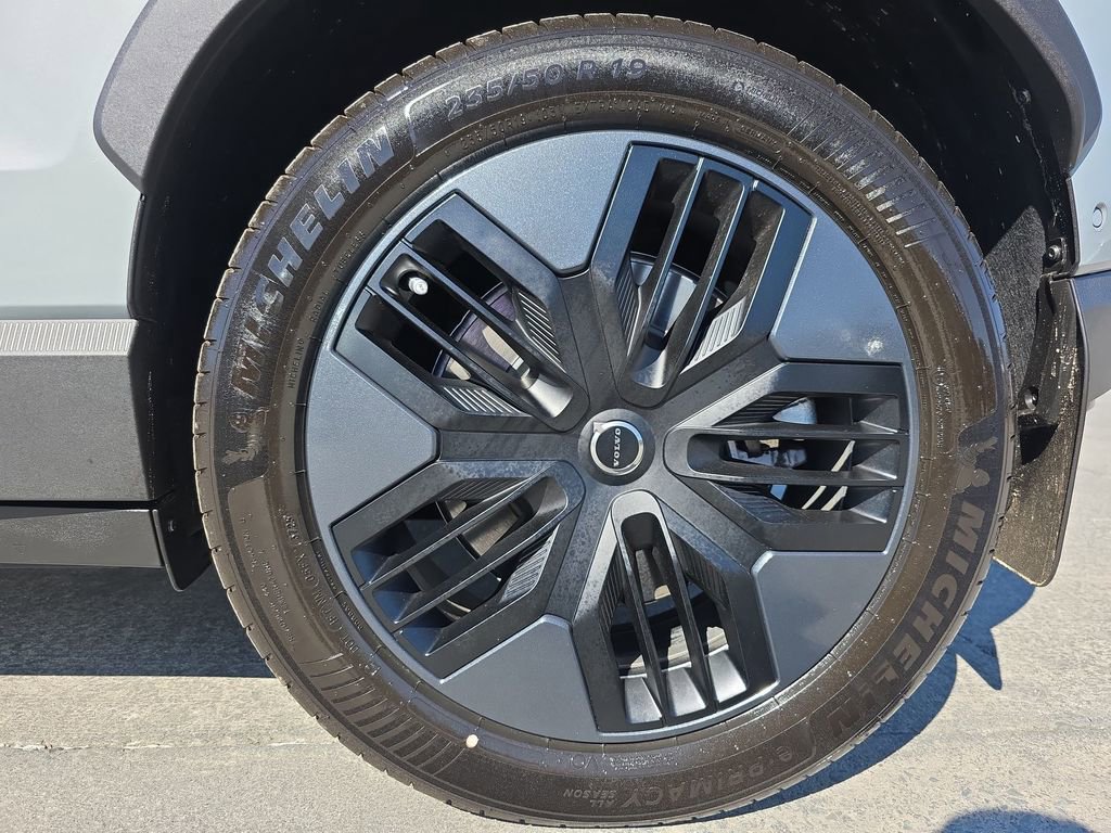 New 2026 Volvo EX30 Cross Country Ultra w/ Protection Package Premier image 35