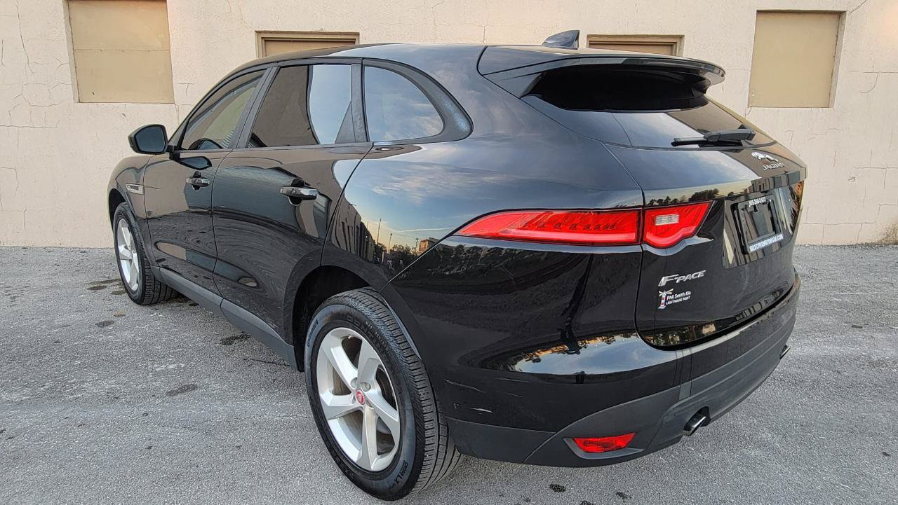 Used 2018 Jaguar F-PACE Premium AWD/4WD image 11