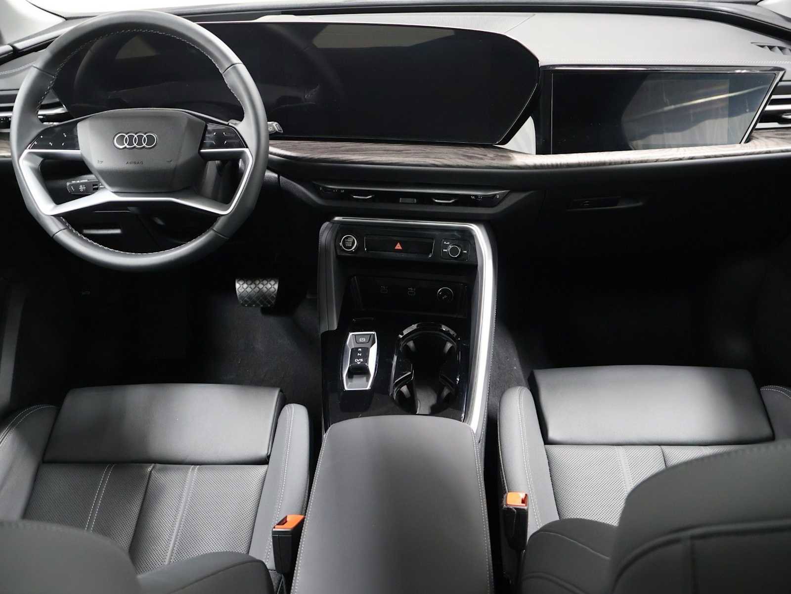 Certified 2025 Audi Q5 Prestige AWD/4WD image 23