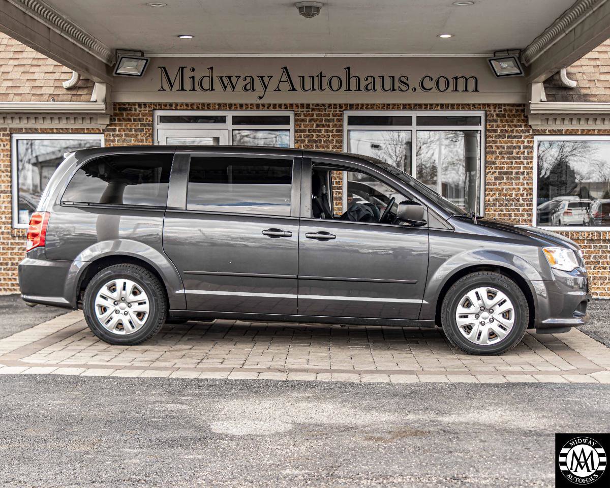 Used 2017 Dodge Grand Caravan SE w/ Power Window Group image 4