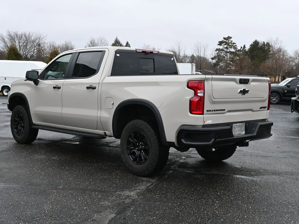 Used 2026 Chevrolet Silverado 1500 ZR2 w/ Dark Appearance Package image 9