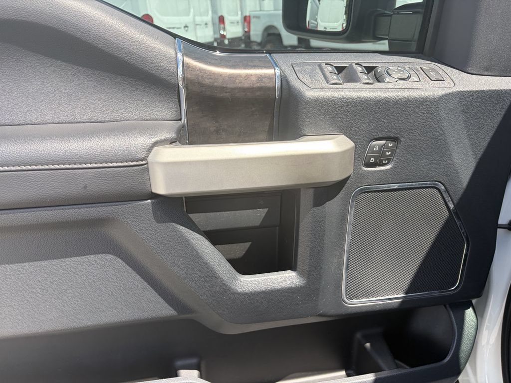 Used 2022 Ford F250 Lariat w/ Tremor Off-Road Package AWD/4WD image 18