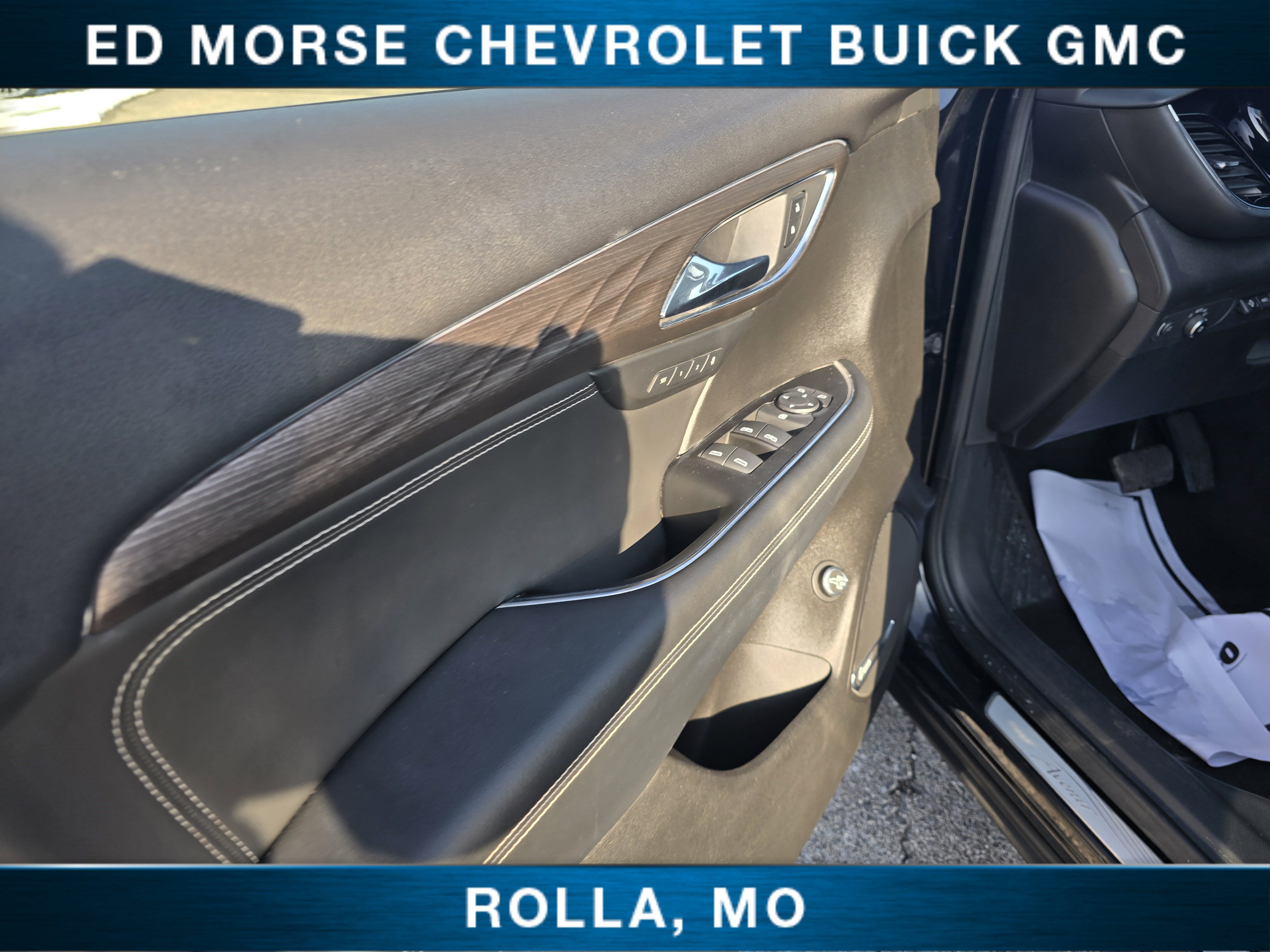 Used 2023 Buick Envision Avenir image 16