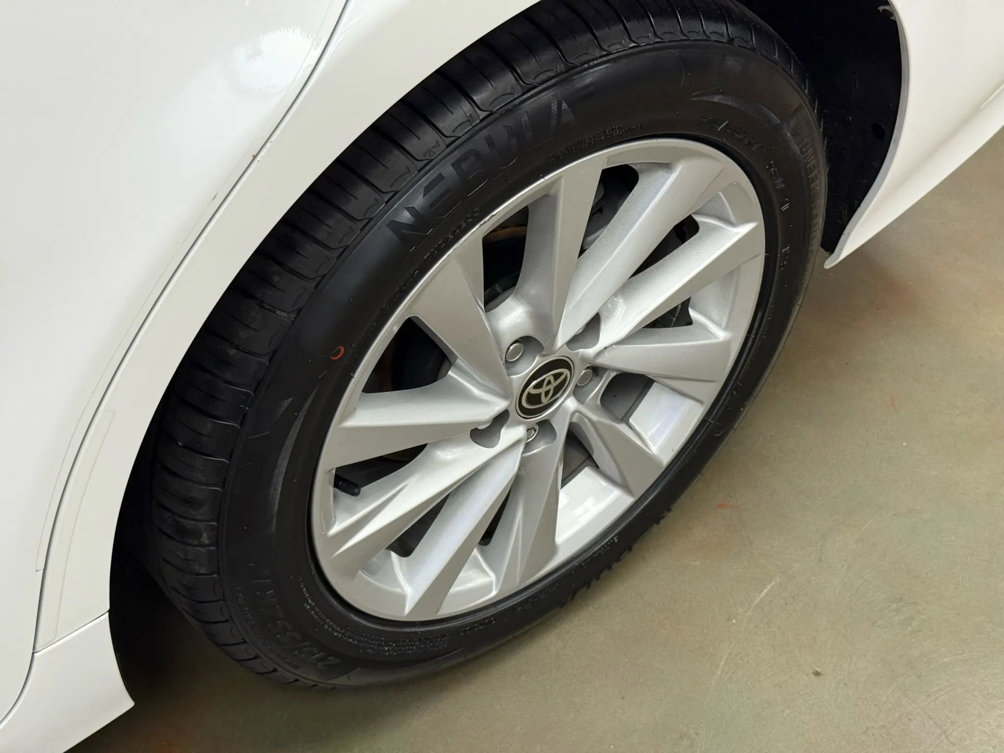 Used 2022 Toyota Camry LE image 26