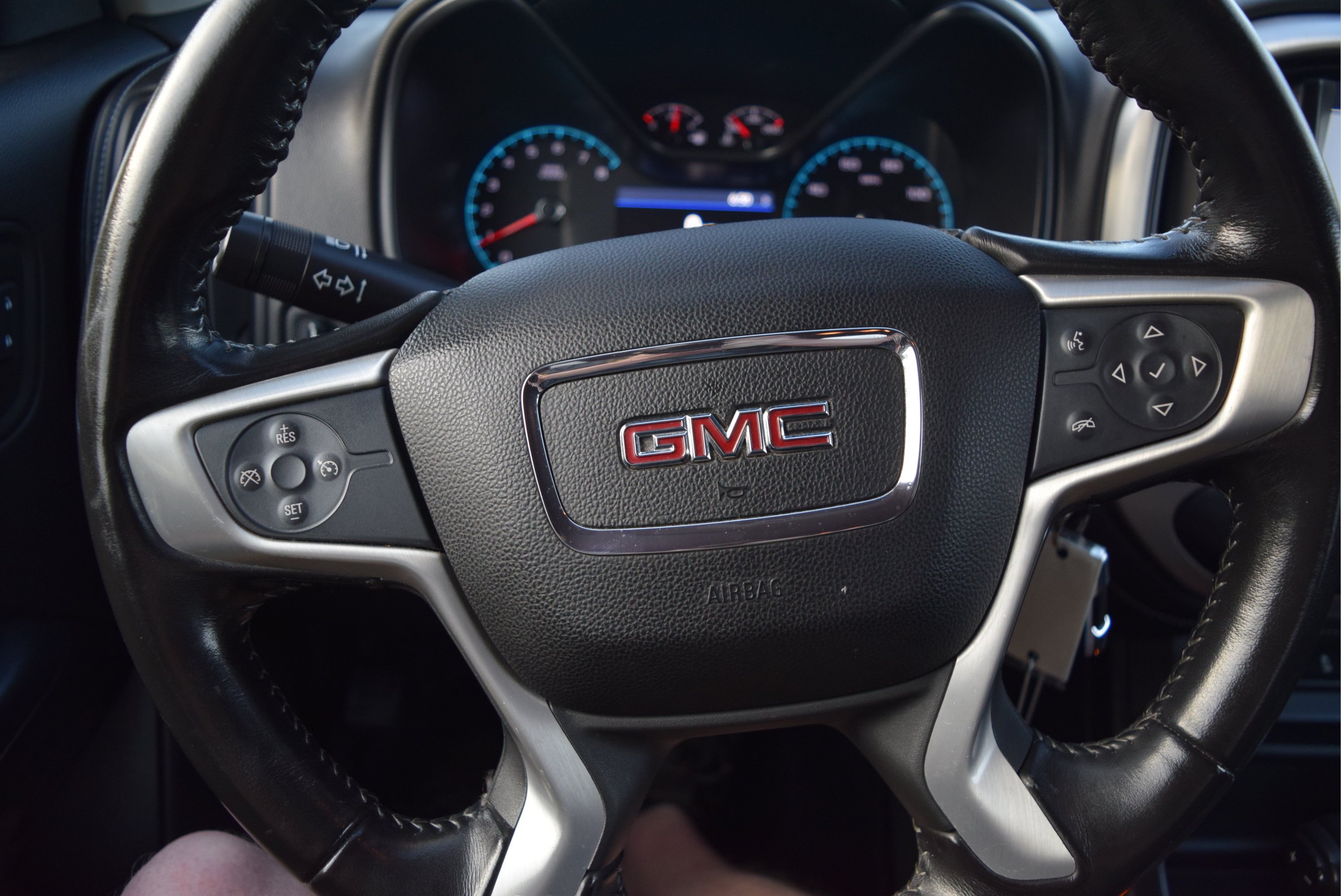 Used 2019 GMC Canyon SLE w/ Trailering Package AWD/4WD image 11