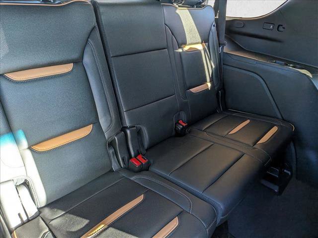 Used 2022 GMC Yukon AT4 AWD/4WD image 23