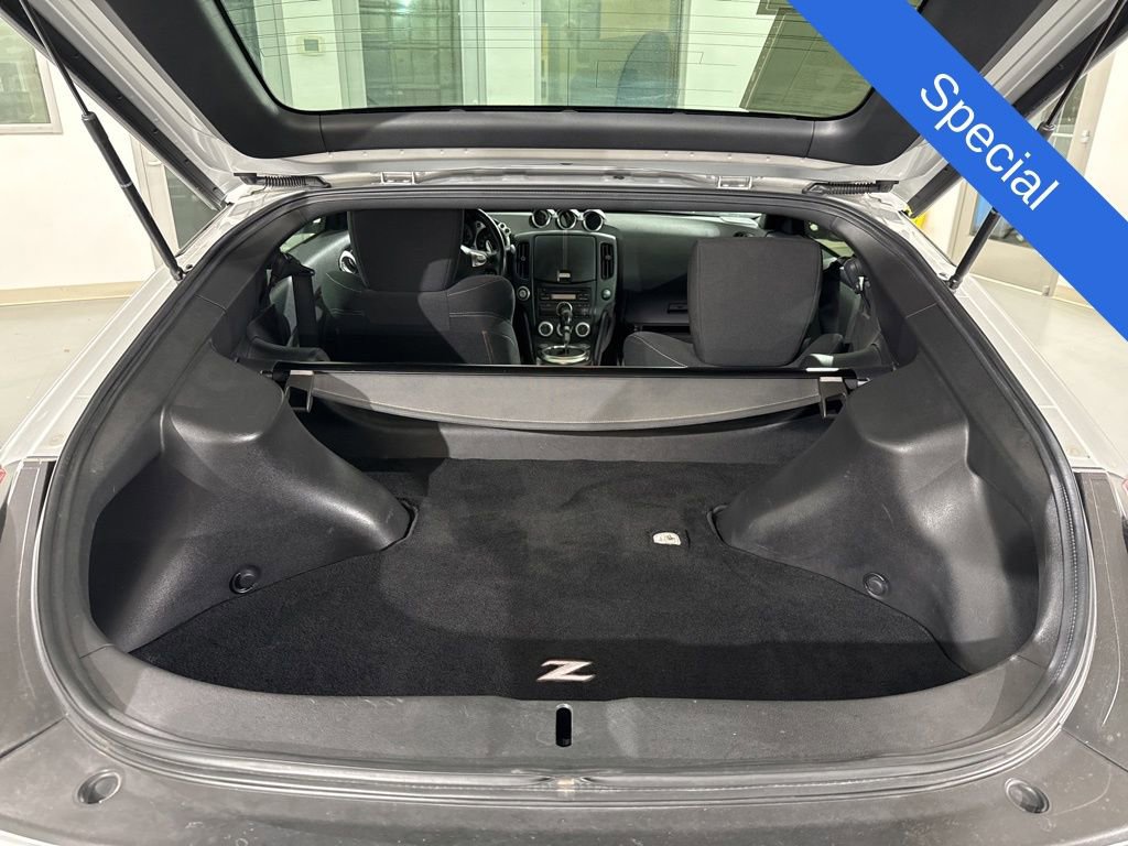 Used 2012 Nissan 370Z Touring w/ Sport Pkg RWD image 10