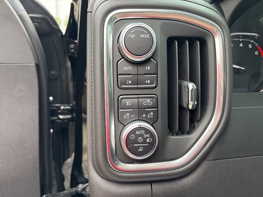 Used 2020 GMC Sierra 1500 SLT w/ SLT Premium Plus Package AWD/4WD image 5