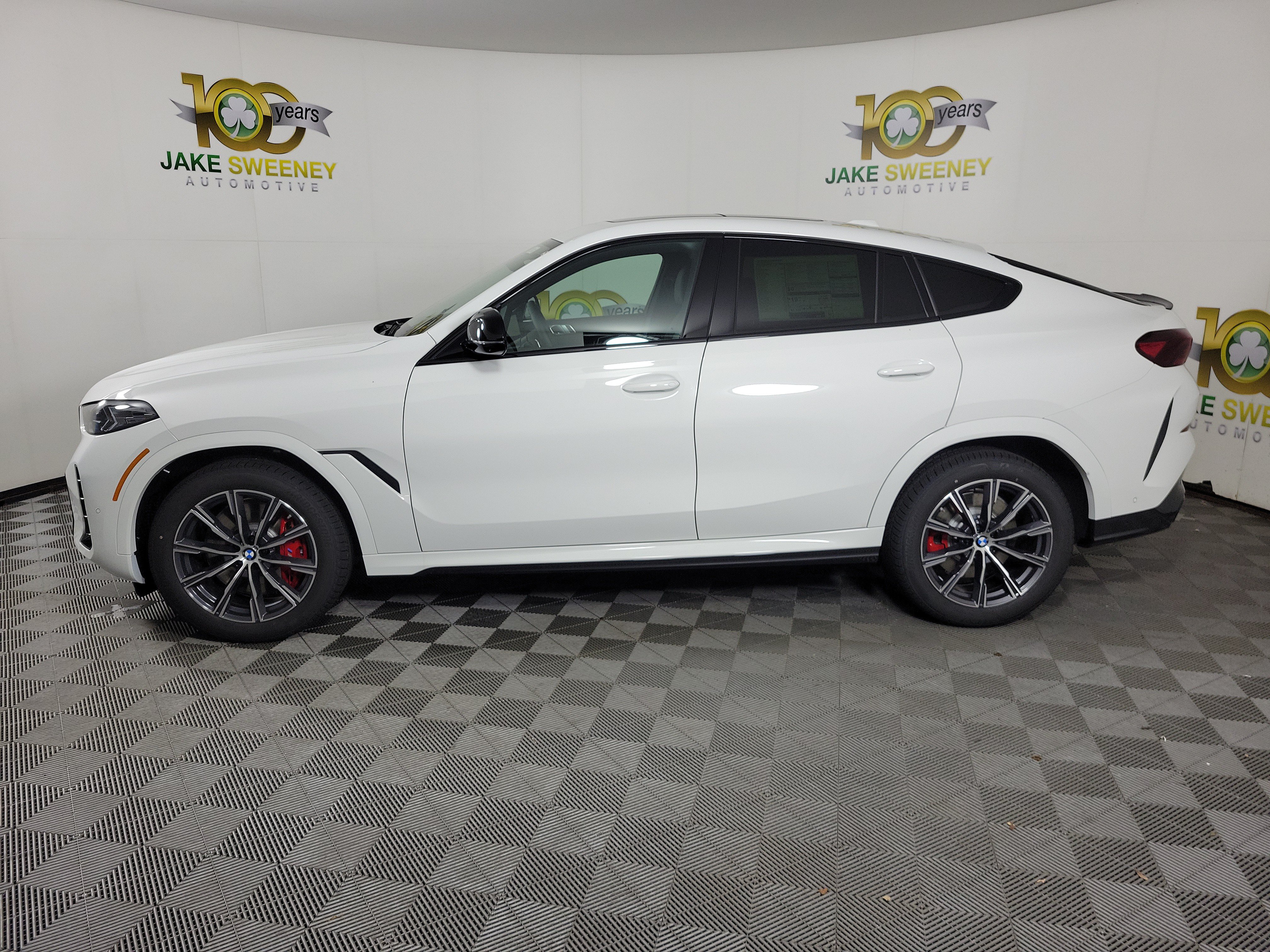 New 2027 BMW X6 M60i AWD/4WD image 4