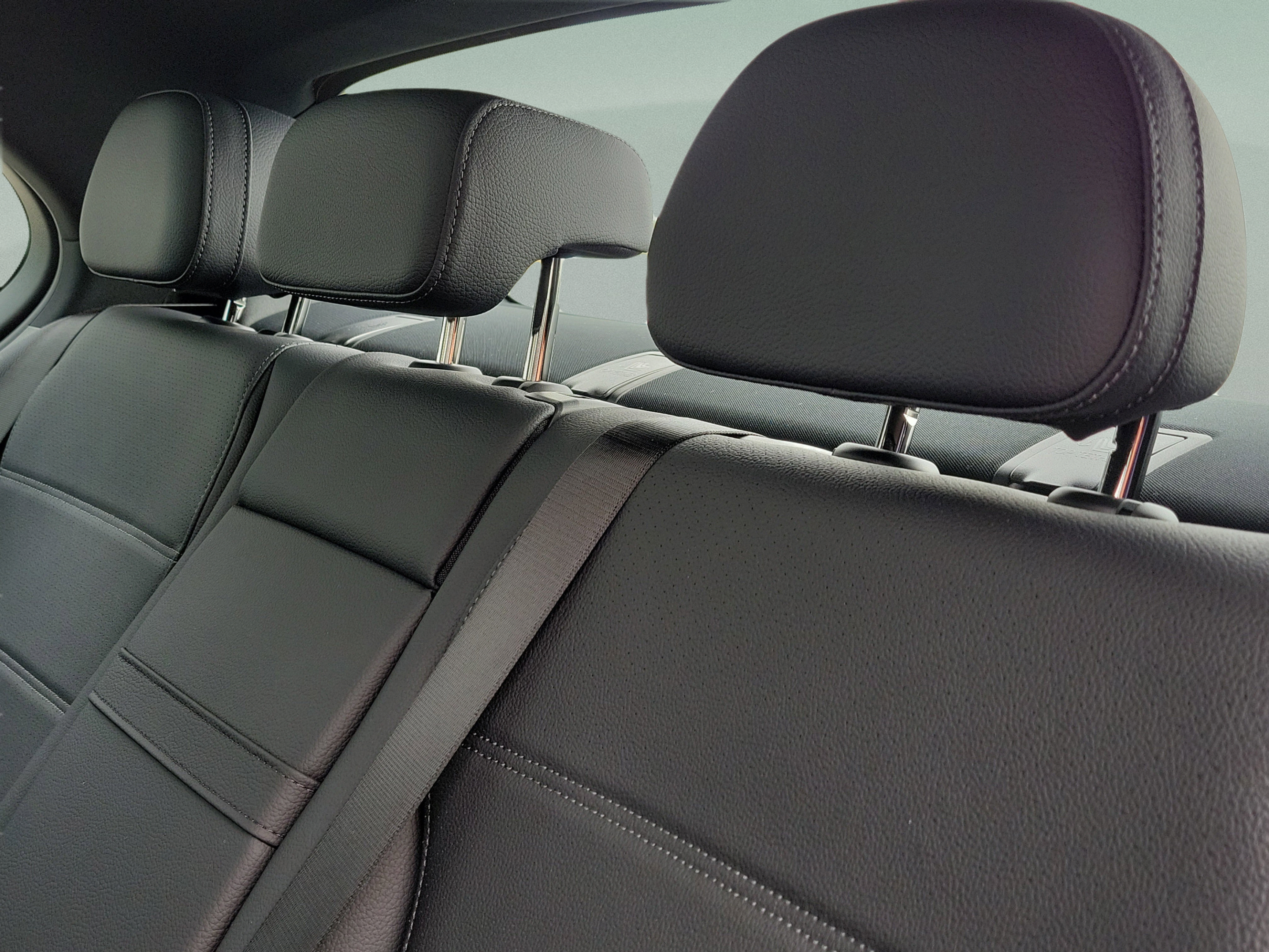 Certified 2026 Mercedes-Benz C 300 Sedan image 8
