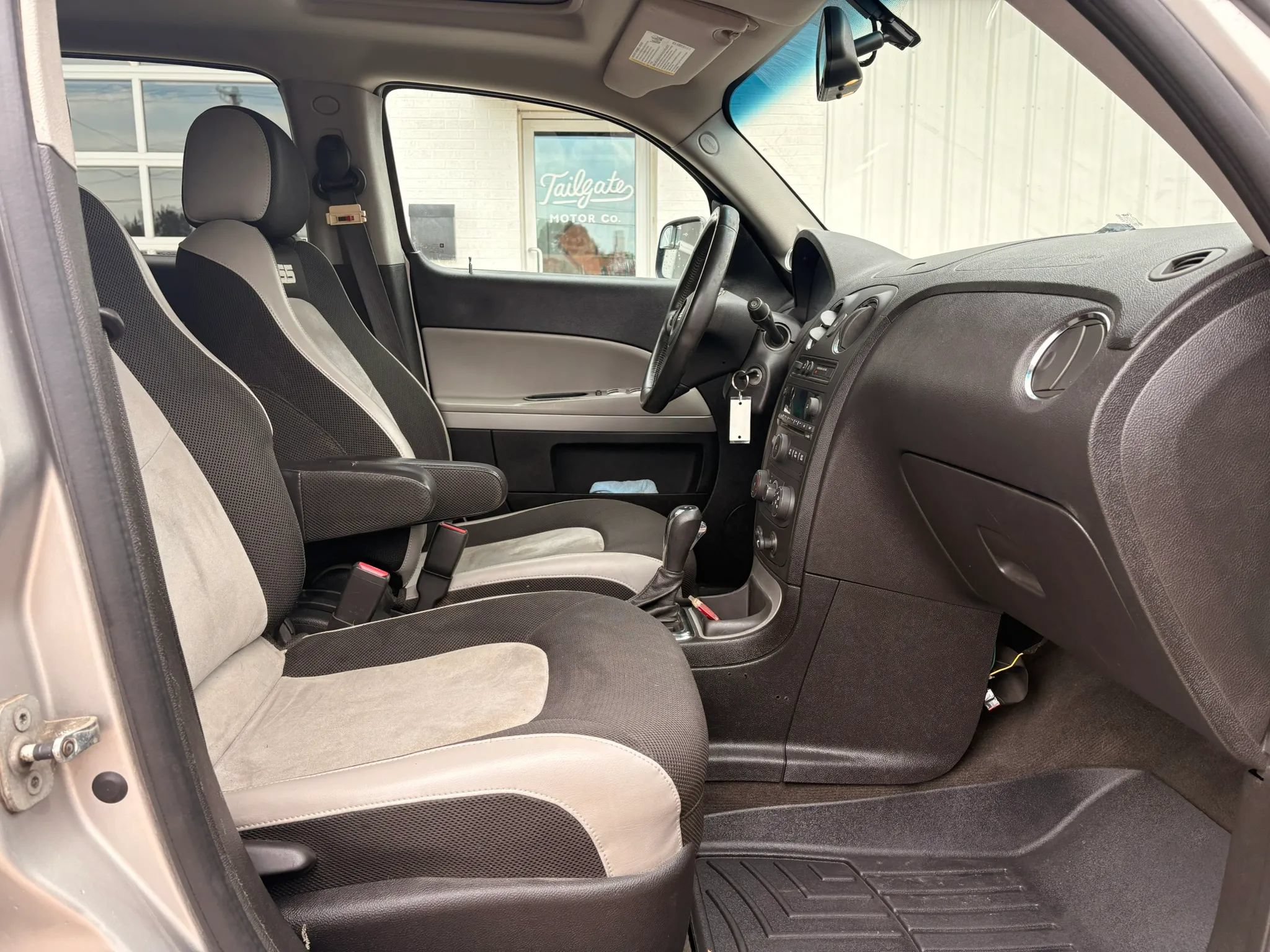 Used 2008 Chevrolet HHR SS FWD image 12